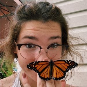 Meet your Posher, Emily